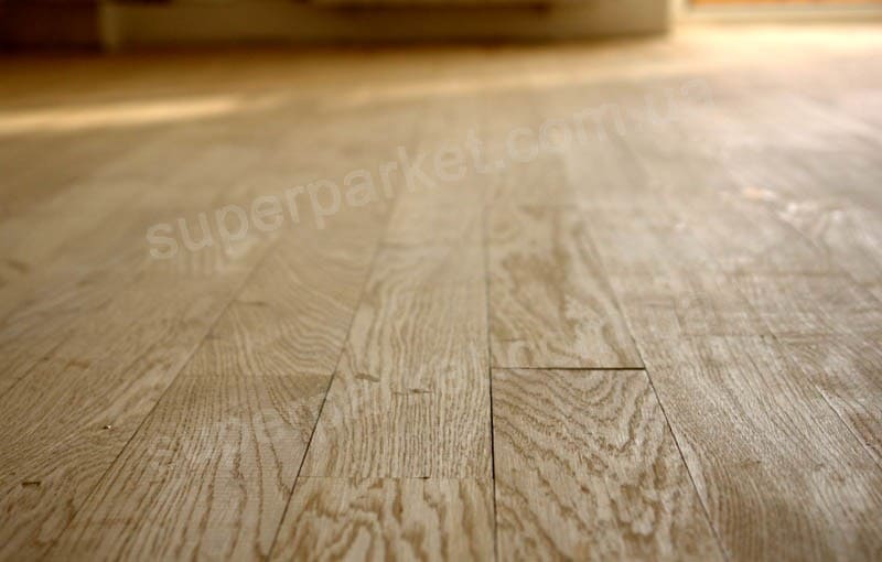 Пошліфували паркет