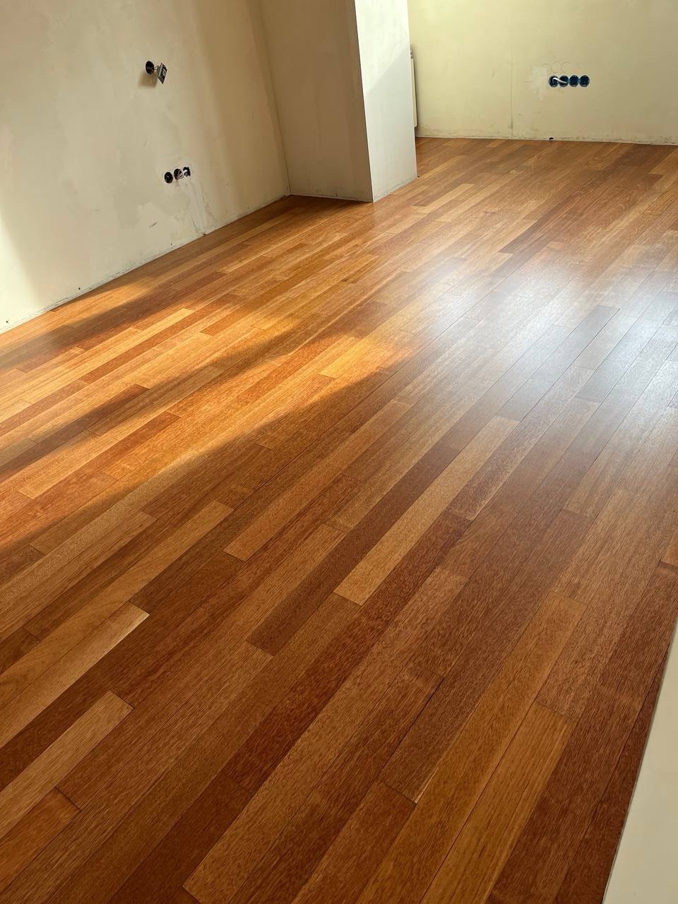 Ремонт паркету, Каріна, Київ